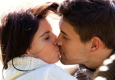 Kyssetips: Puss tenner, les kroppsspråk og vær tålmodig!